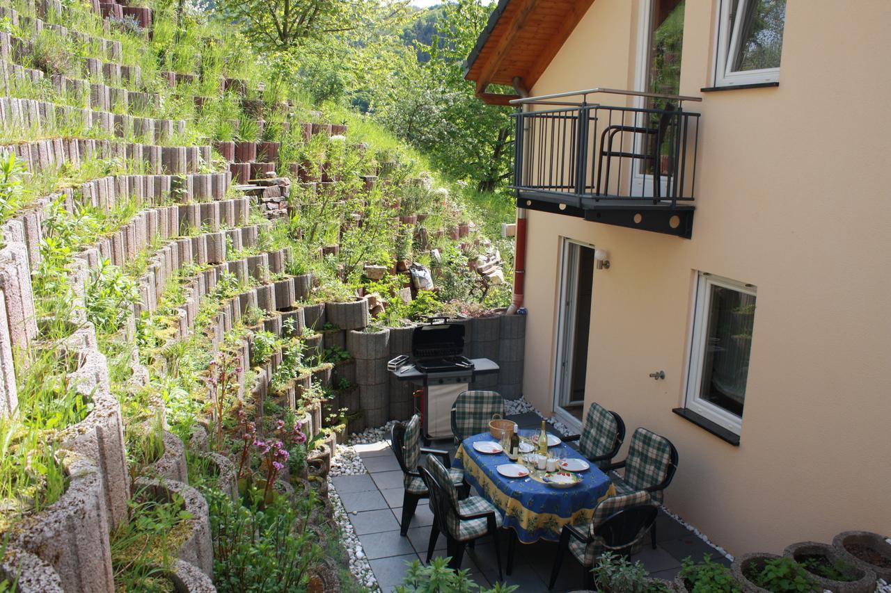 Ferienhaus Trimmisch Ediger-Eller Eksteriør billede